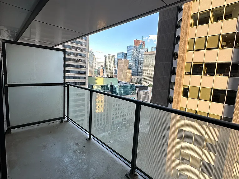 426 University Ave #1606 — Photo 18
