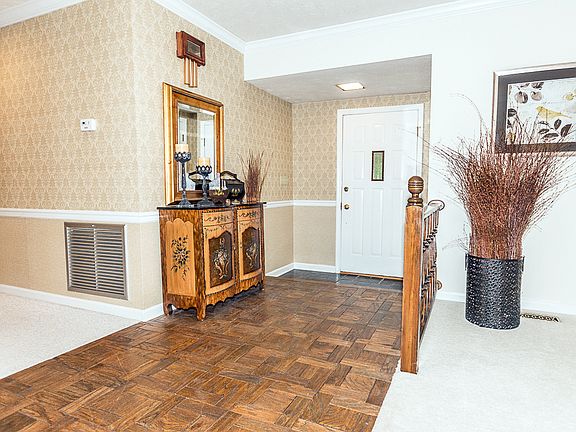 2nd image of 2605 Wildwood Dr