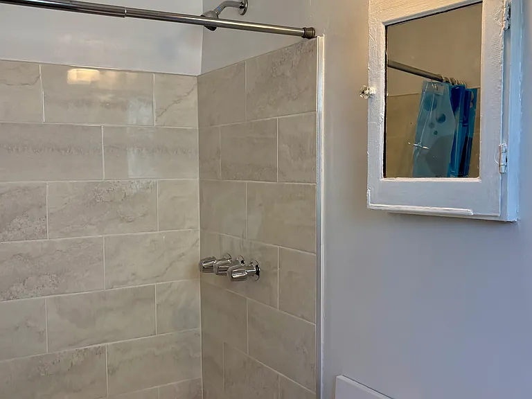Brevort Hotel -6326 Lexington Ave. — Photo 18
