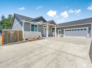 108 Newaukum Village Dr, Chehalis, WA 98532