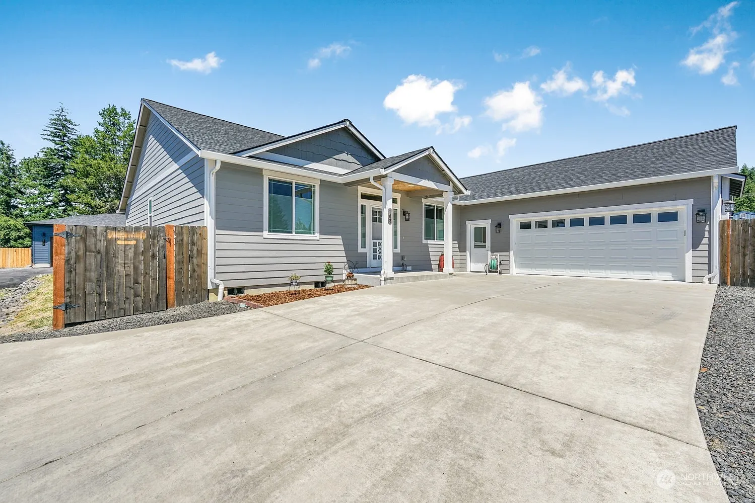 108 Newaukum Village Drive photo 1