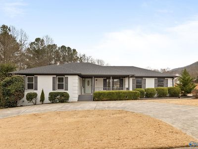 121 Tessie Dr SE, Owens Cross Roads, AL, 35763