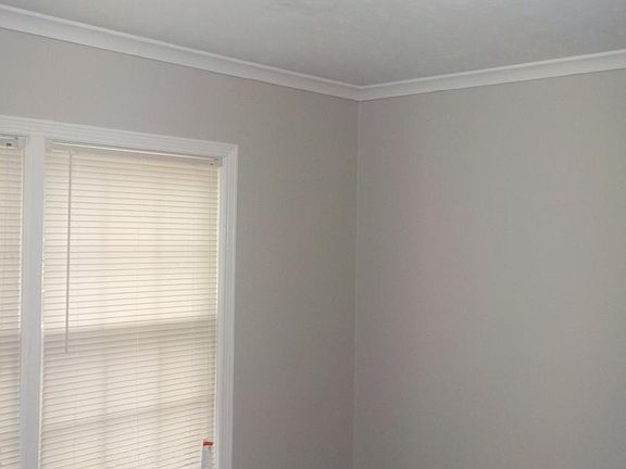 4th image of 1580 Leigh Dr