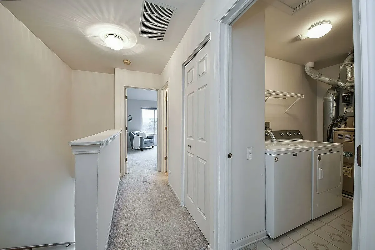 Building Photo - 2549 Arcadia Cir