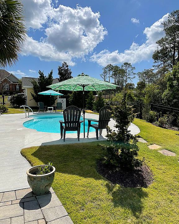 2nd image of 336 Smilax Ln