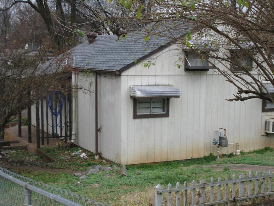 1st image of 832 Belleaire Ave
