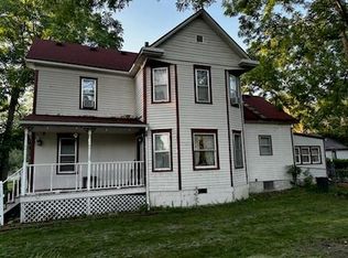 807 S Independence St, Harrisonville, MO 64701