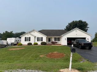 104 Fall Ridge Dr, Stuarts Draft, VA 24477