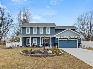 6512 N Winwood Dr, Johnston, IA 50131