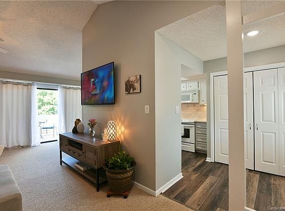 4th image of 7827 Davinci Ln APT A