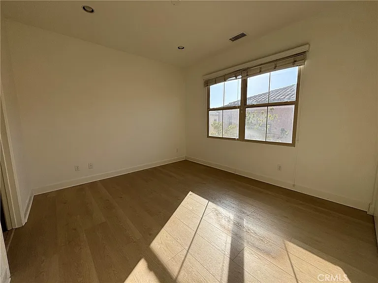 65 Berkshire Wood — Photo 13