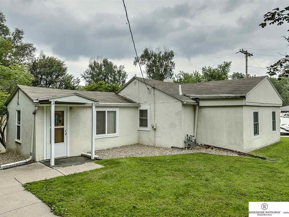 1st image of 1019 S 10th St