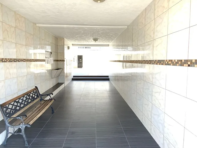 Jordan Court Apartments — Photo 27