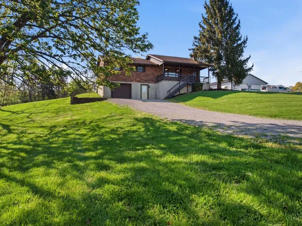 18022 Gauche Rd, Fayetteville, OH 45118