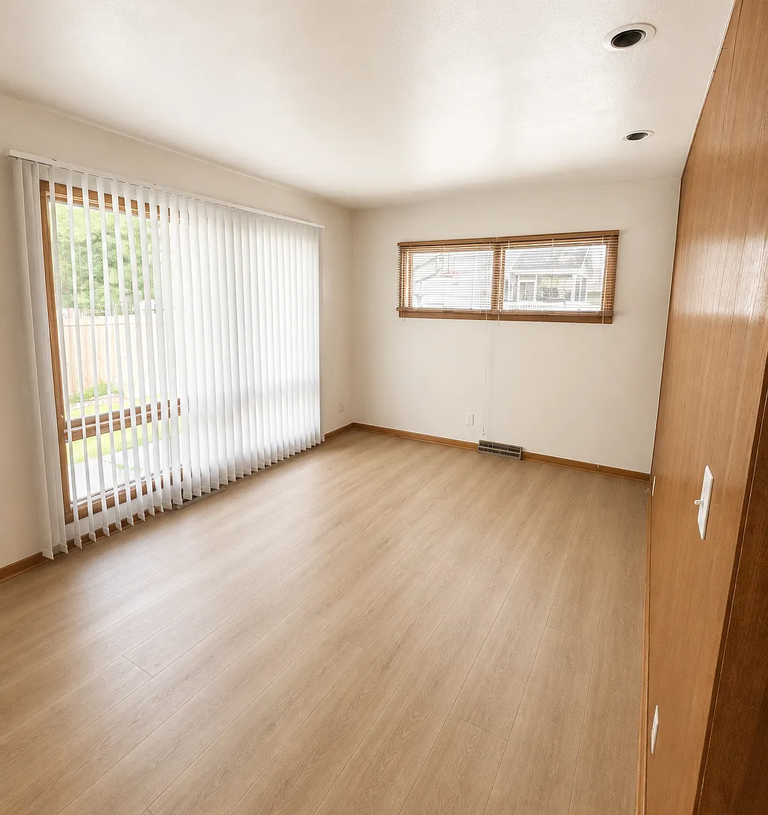 Midway Apartments - 7 — Photo 2