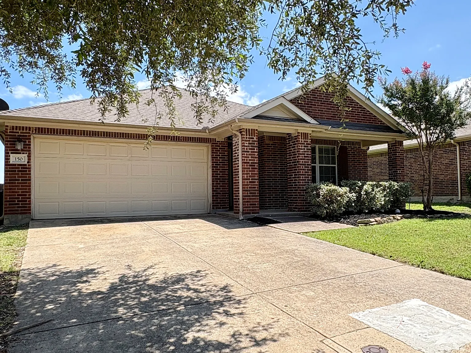 3 bed, 1902 sqft, $1,990 — Photo 4