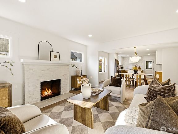 5th image of 811 N L Street