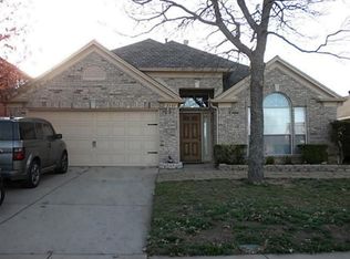 1131 Marshall Dr, Euless, TX 76039