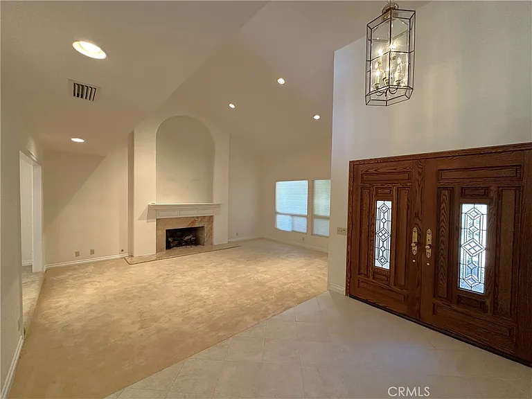 26543 Academy Dr — Photo 7