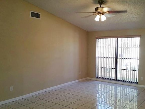 3rd image of 9406 Glenrosa Ct