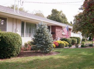 4 Essex Rd, Washington, NJ 07882