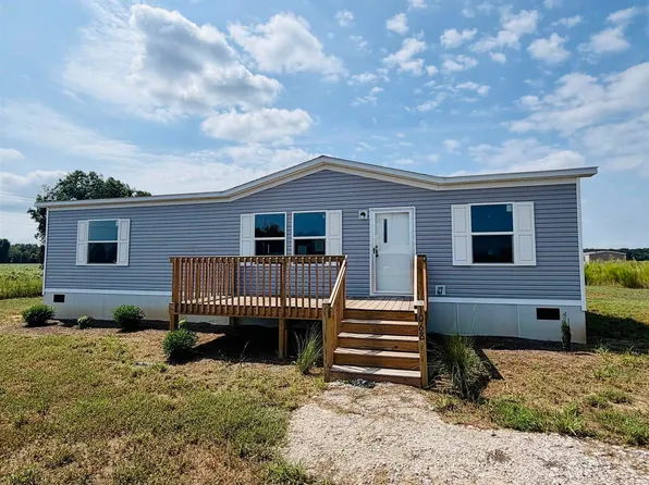 1068 Preference Rd, Saint Matthews, SC 29135