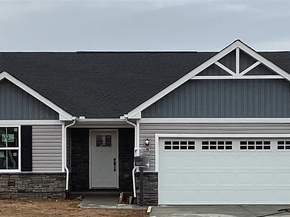 82 Braxton Way, Kilmarnock, VA 22482