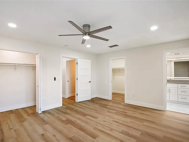 150 Marina Del Rey Ct — Photo 26