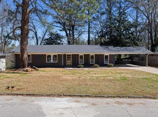 1276 Lee Ann Dr, Decatur, GA 30035