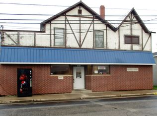 107 N Main St, Eastman, WI 54626