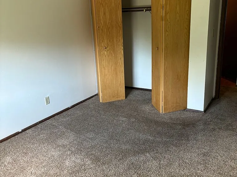 29 Alexander Ave — Photo 38