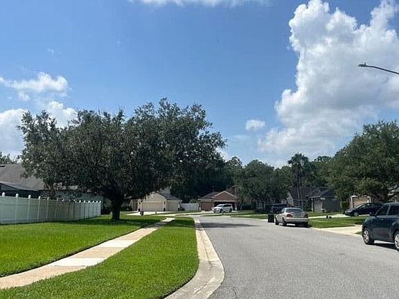 5th image of 5781 Autumn Chase Cir