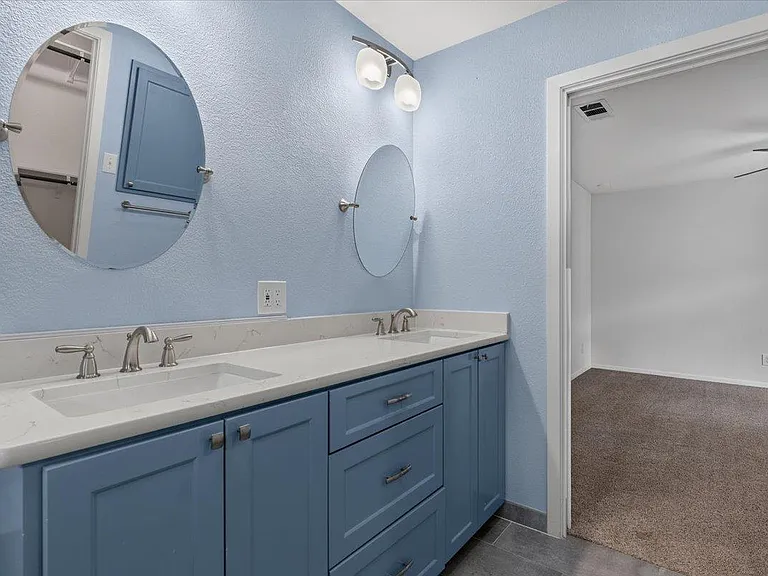 12217 Forsythe Dr — Photo 16
