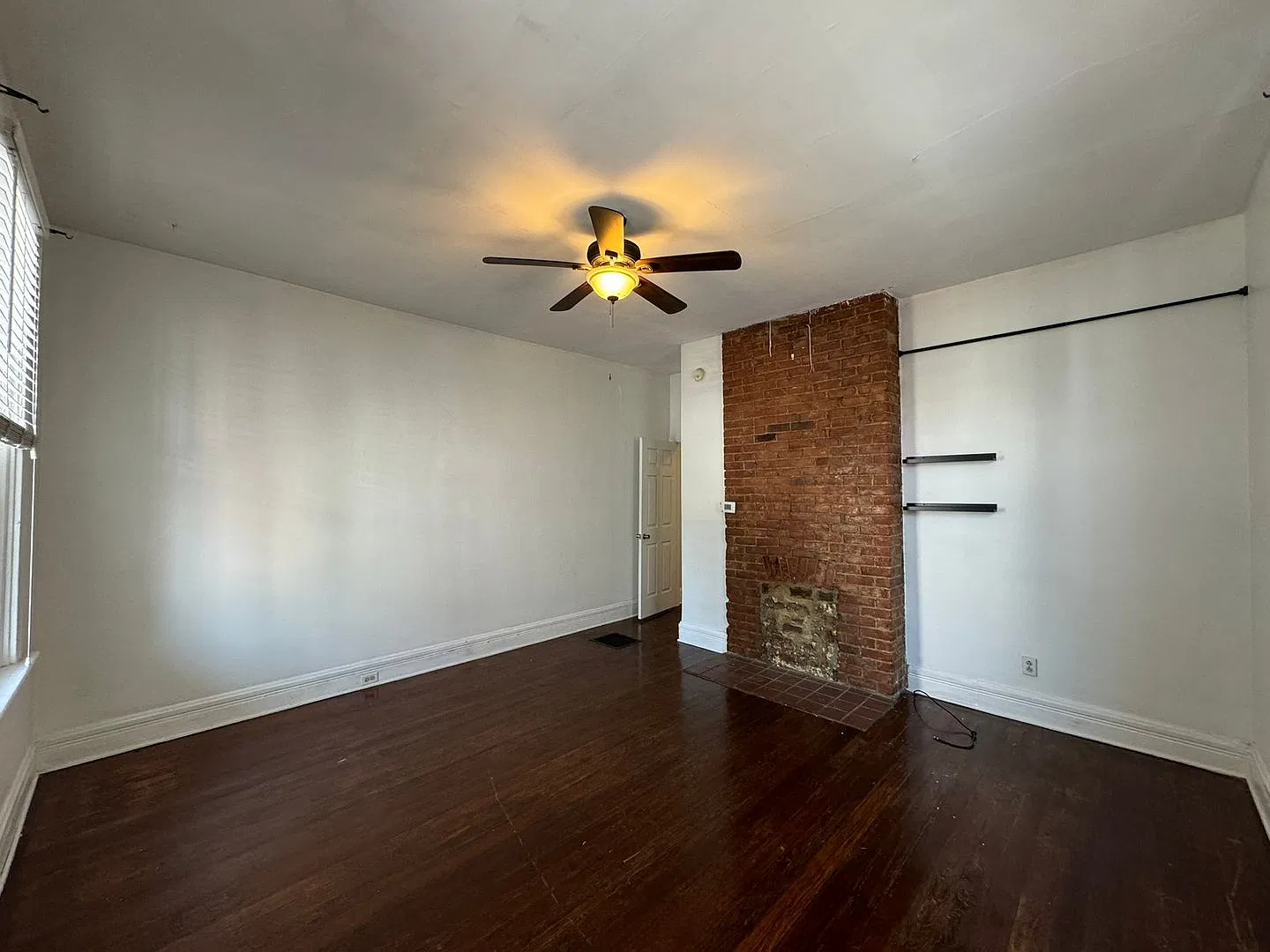 5 Bed/2 Bath On Victor Mins. from UC Only $700/pp ($3,500/mo) w/Parking — Photo 2