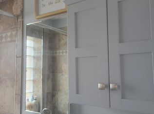 840 W Ainslie St, Chicago, IL 60640