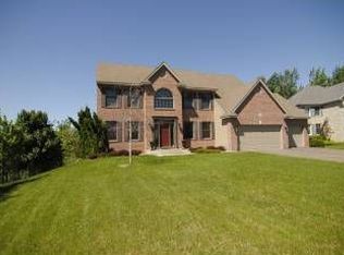 16163 Hawthorn Path, Lakeville, MN 55044