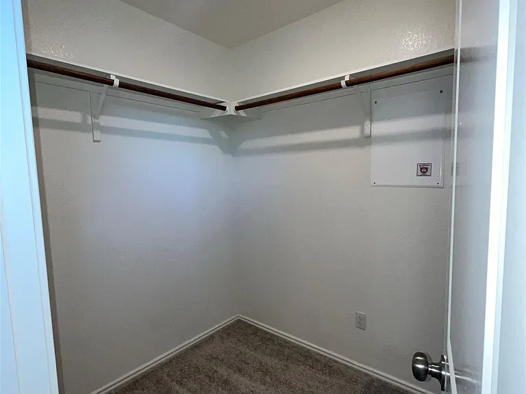 112 High Hill Cv — Photo 12