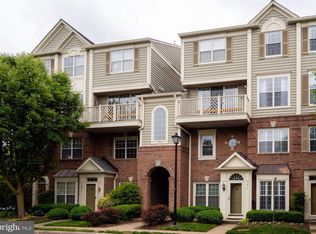 1819 Kenwood Ave UNIT 303, Alexandria, VA 22302