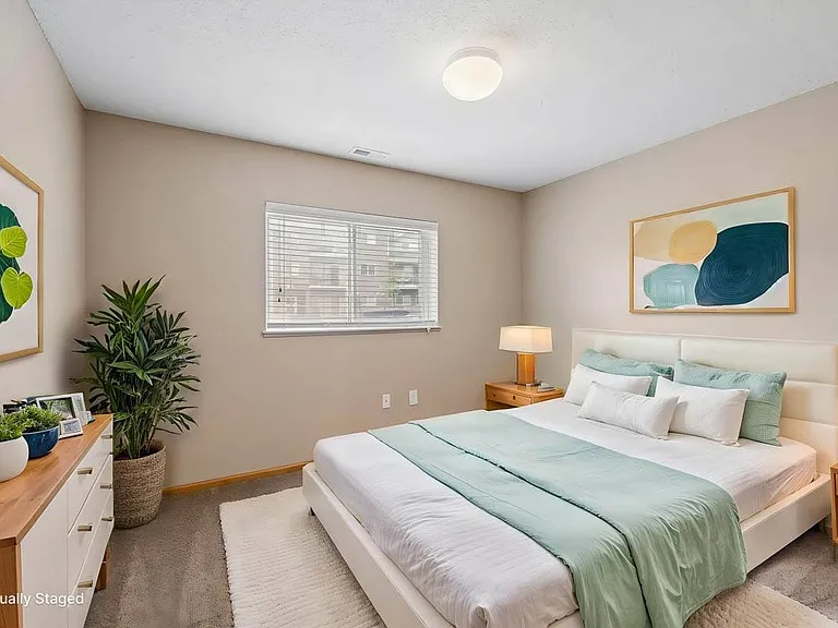 Highland View Apartments — Photo 145