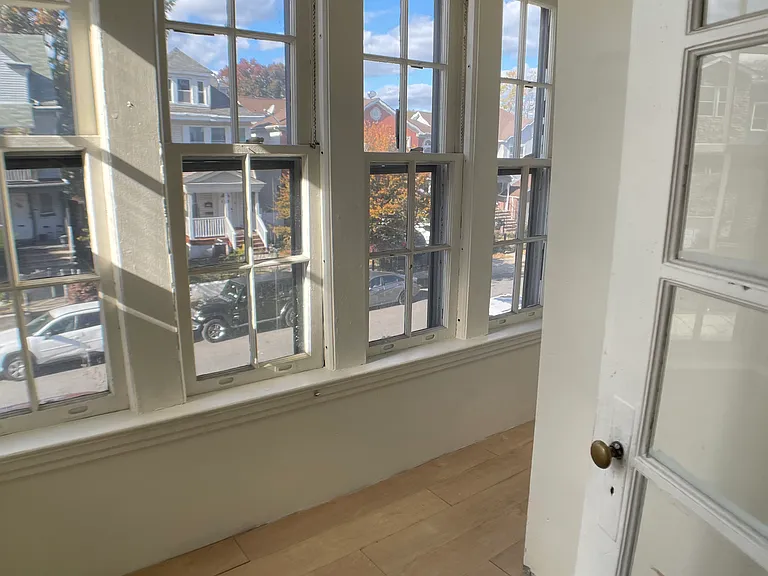174 N 17th St — Photo 3