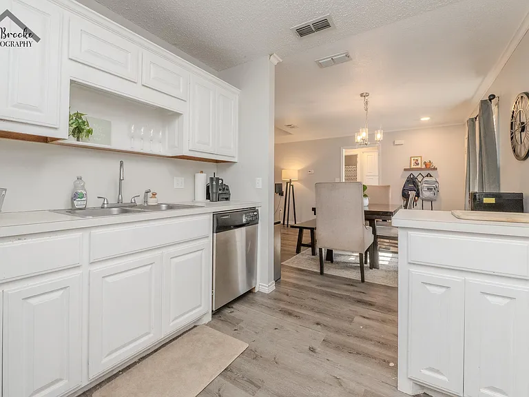 1505 City View Dr — Photo 18