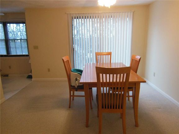 3rd image of 2707 Pinewood Dr