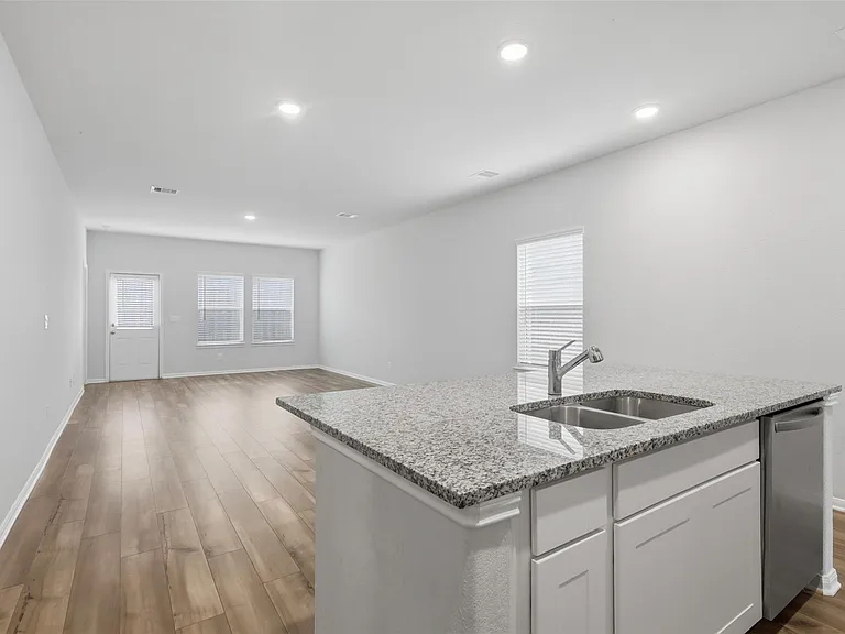 8426 Sweet Cherry Ln — Photo 6