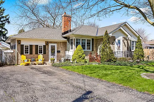 39 Maplewood Dr #LOWER Photo 1