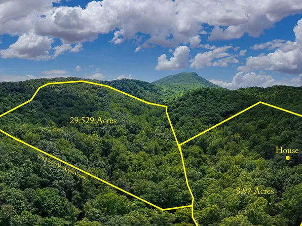 Hollow Ln, Lexington, VA 24450