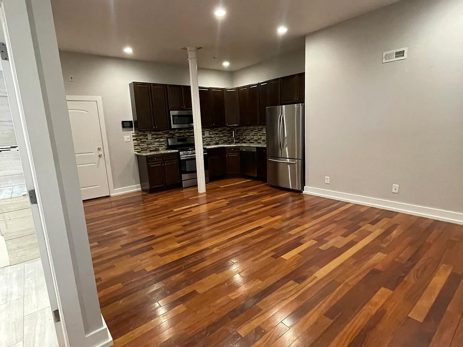 1 bed, $1,595 — Photo 4
