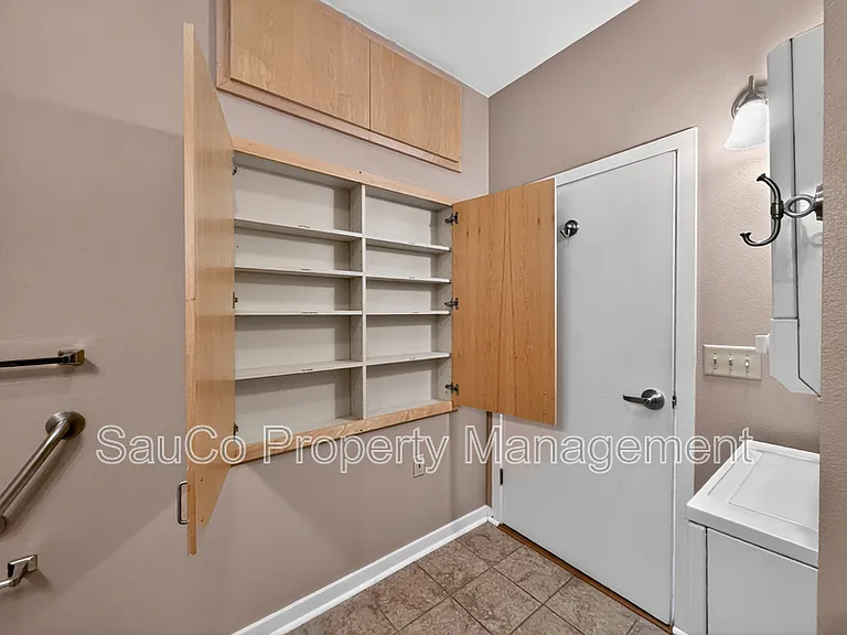 1425 NE 61st Ave #1-205 — Photo 16