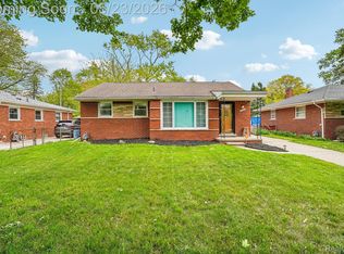 13456 Garfield, Redford, MI 48239