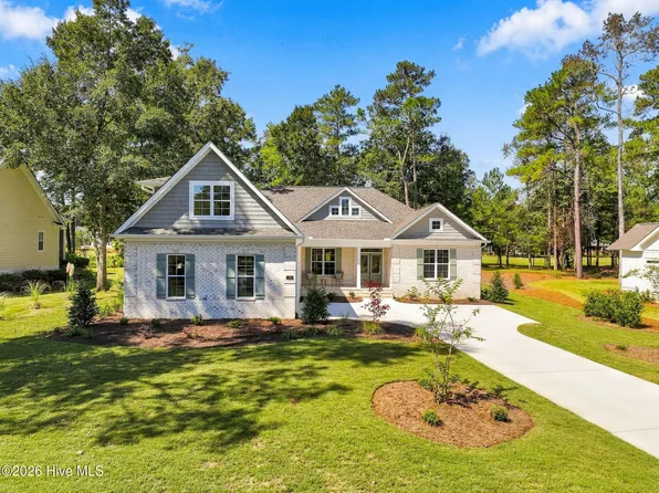 212 E Winding Way, Wallace, NC 28466