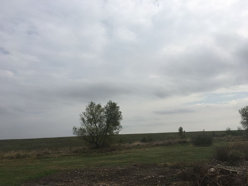 2nd image of N Dresden Rd #3